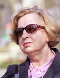 Danuta Grażyna Nieniewska z d. Dzieciaszek 2002 r.
