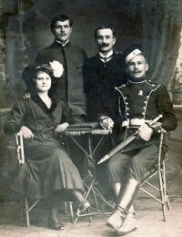 Dzieci Hipolita. Od lewej Marjanna, Antoni, Piotr, Franciszek. Częstochowa około 1914 r.